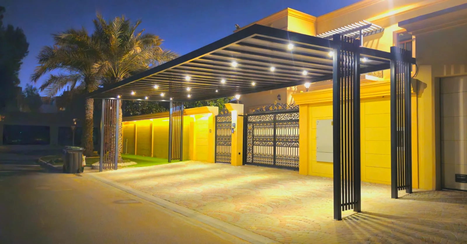 Rooftop Luxury Lounge